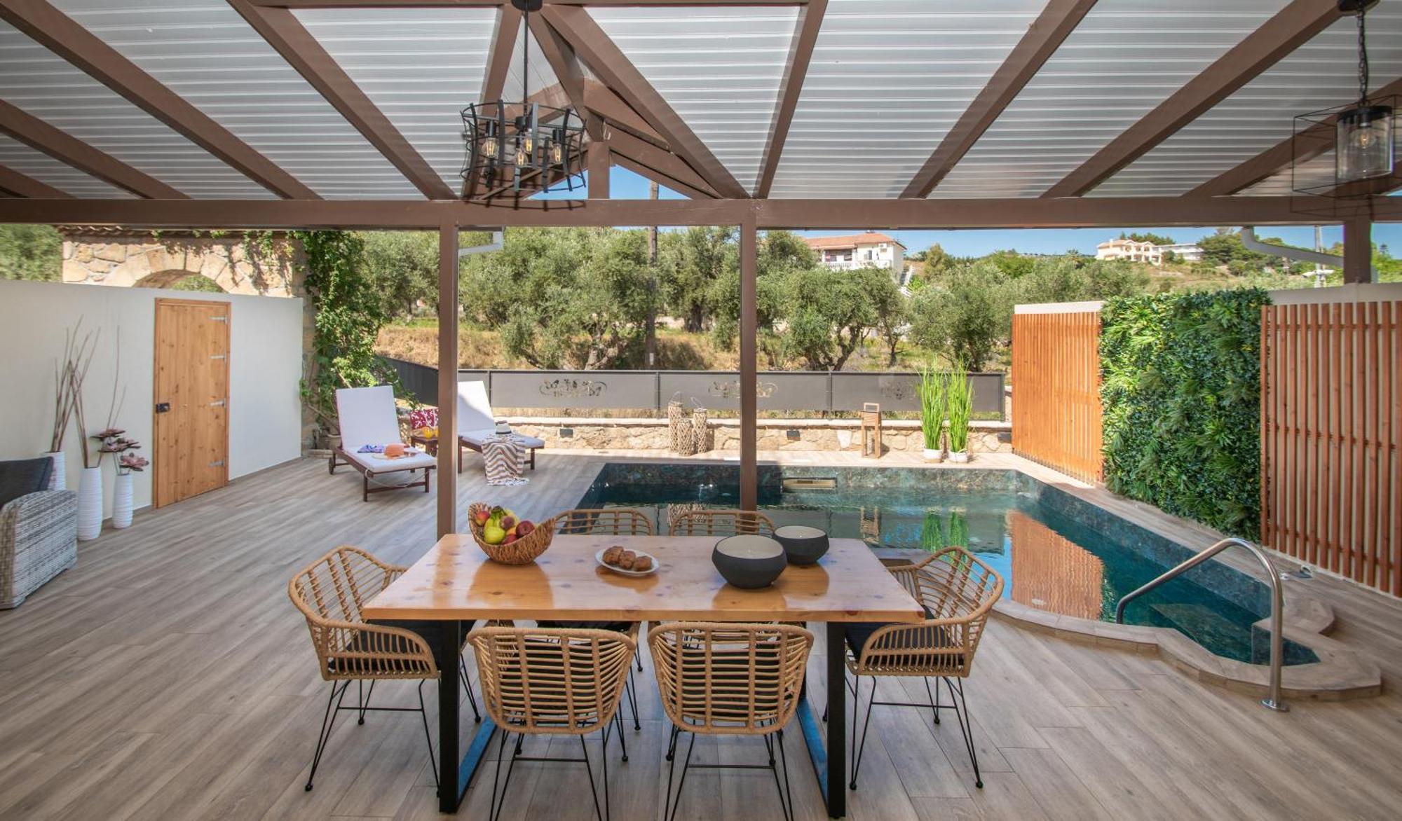 Ilision Aqua - Exclusive Private Pool Aparthotel Argassi