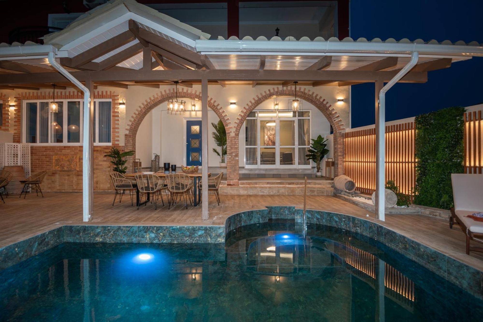 Ilision Aqua - Exclusive Private Pool